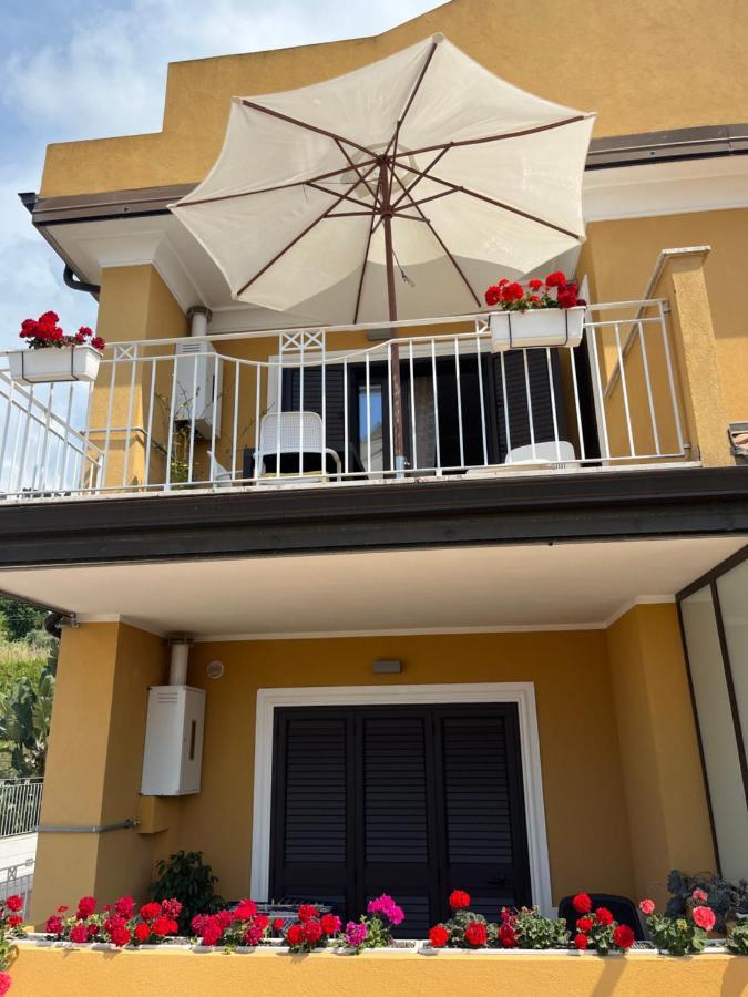 Residenza De Luca Apartment Тропея Экстерьер фото